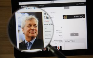 The Daily: Shapeshift vypíná hranol, Jamie Dimon si myslí, že může být zvolen prezidentem